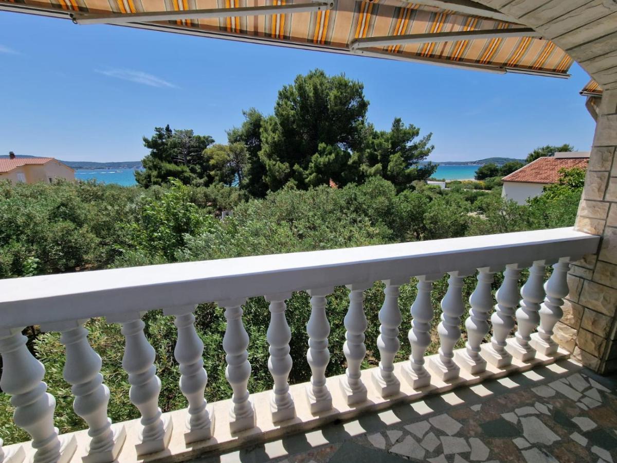 Apartman Lugovic Sibenik Bagian luar foto