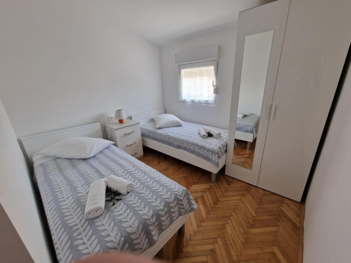 Apartman Lugovic Sibenik Bagian luar foto
