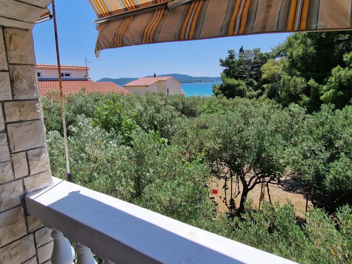 Apartman Lugovic Sibenik Bagian luar foto