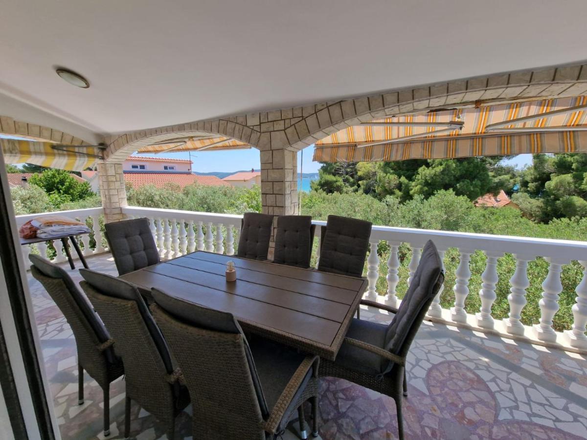 Apartman Lugovic Sibenik Bagian luar foto